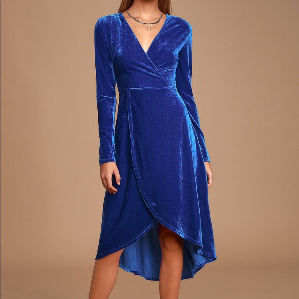 Lulus Silver Screen Velvet Long Sleeve Midi Dress